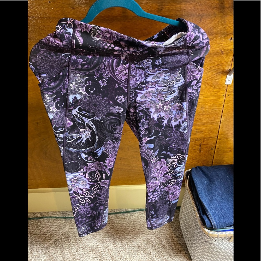 Lululemon capris